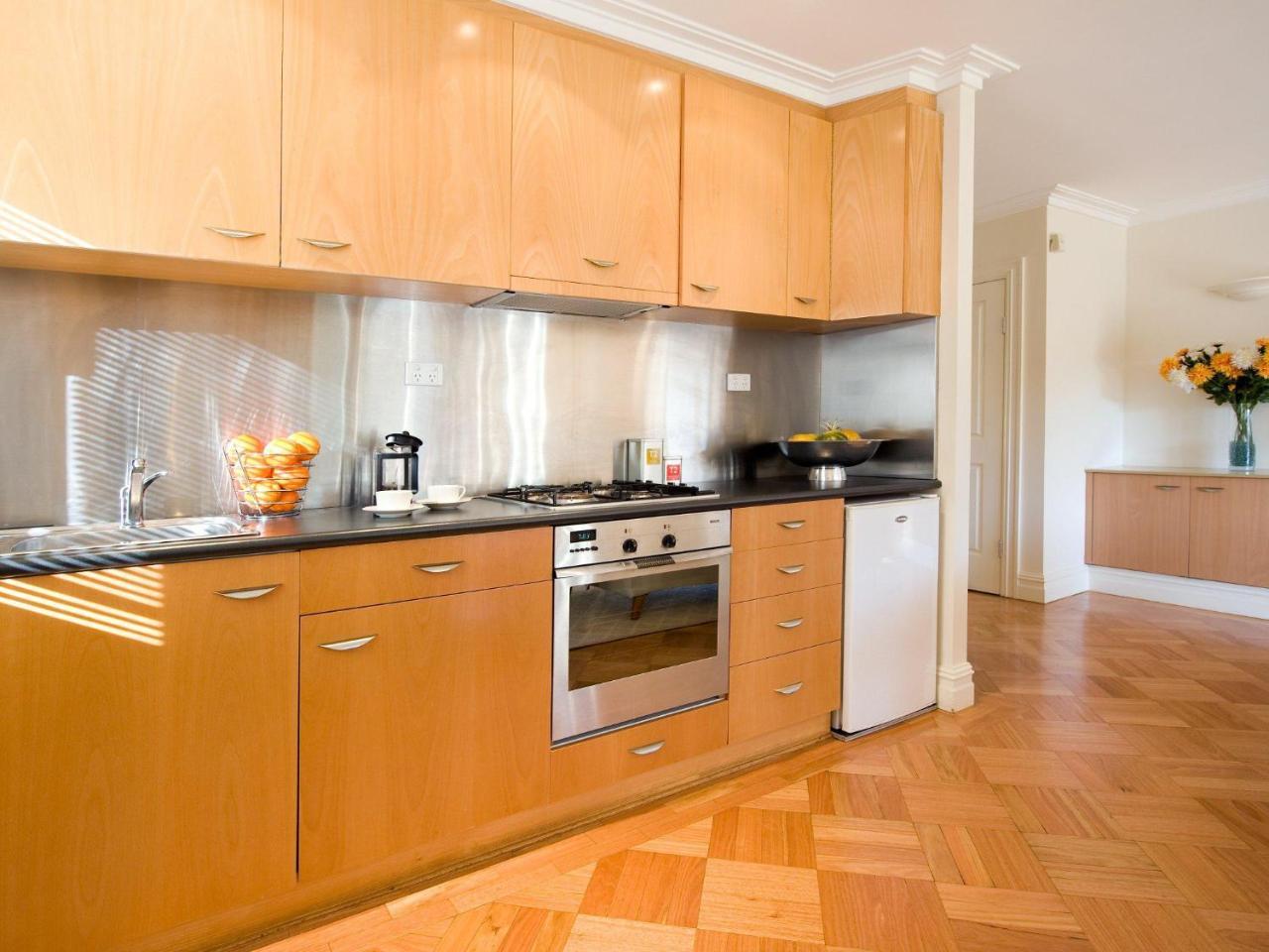 Lakeside Suites 1 ديلسفورد المظهر الخارجي الصورة